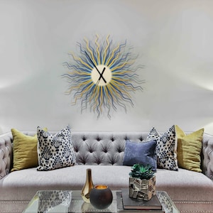 Reloj de pared azul y dorado: reloj de madera hecho a mano / Decoración de pared moderna de mediados de siglo // Reloj de pared Medusa azul y dorado