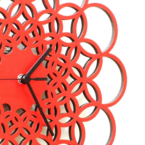 Rings rouge - 29cm / 41cm / 59cm élégante horloge murale découpée au laser en rouge par ardeola