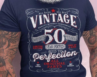 1970 Vintage Year Aged to Perfection 50th Birthday Gift//Present Mens T-Shirt