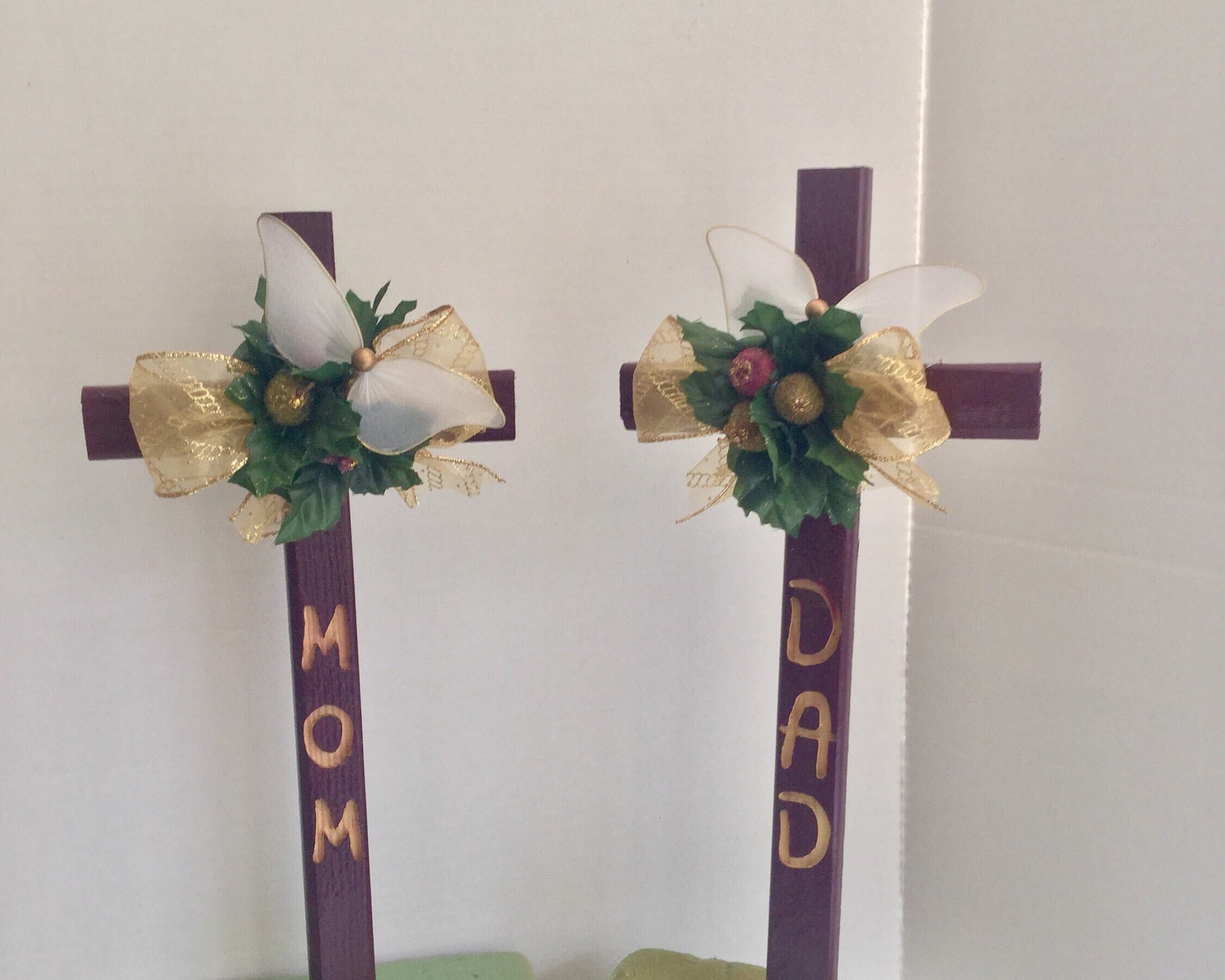 Mom Dad Engraved Cemetery Crosses Holiday Grave Mom Dad Engraved Cemetery Crosses Holiday Grave Decoration Memorial Cross Fl Marker
