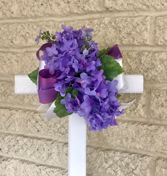 Cemetery cross, grave decoration, memorial flowers, grave marker, summer headstone flowers