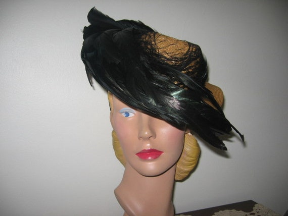 CLEARANCE / 1930's-40's Straw Tilt Hat with Feathe