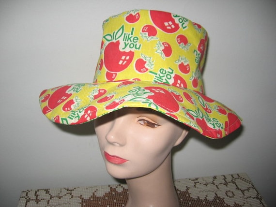 1970's Bucket Hat /Cotton / Novelty / I LIKE YOU /