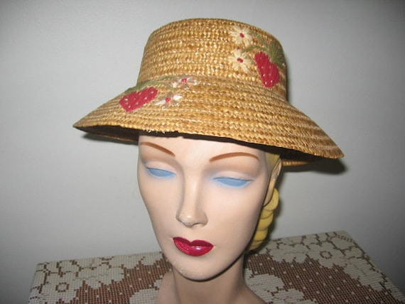 1950's Straw Bucket Hat / Kleinert's / Strawberrie