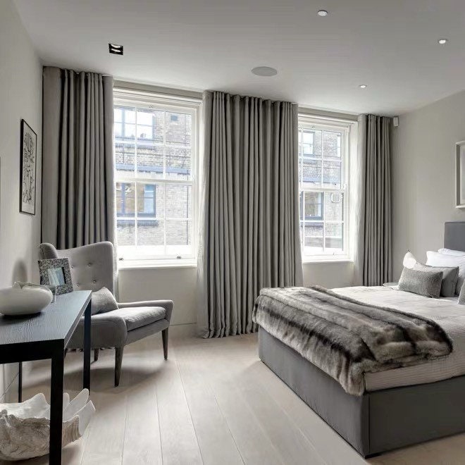 Grey bedroom curtains deals