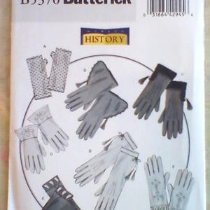 May include: A Butterick sewing pattern featuring various glove designs. The pattern includes illustrations of different styles, such as dotted, fringed, and bow-adorned gloves. The package has the text "B5370 Butterick" and "WARNER HISTORY".