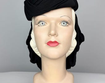 Exquisite! 1930s 1940's Tilt Fascinator Jersey Turban Hat with a snood / 30s 40s Old Hollywood / Tres Chic
