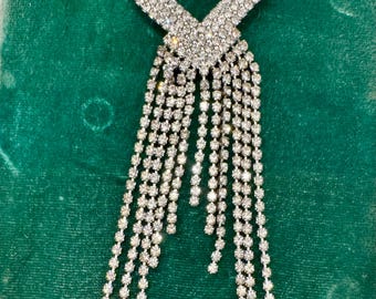 Vintage c 1950s 60s  Sparkling Clear Rhinestone dangle pin Brooch / Jewelry