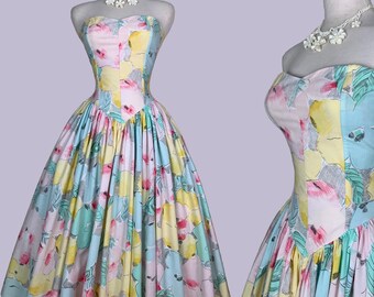 Vintage 1980s Pastel Floral Cotton dress / 80s smocked dress