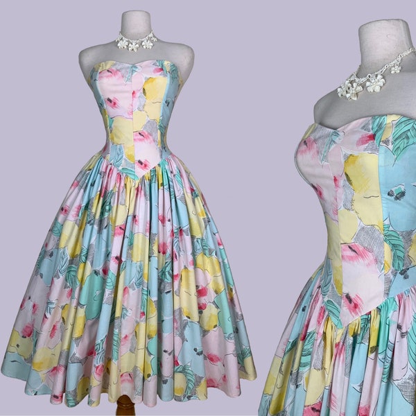 Vintage 1980s Pastel Floral Cotton dress / 80s smocked dress
