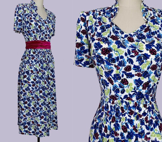 Late 1930s novelty print rayon crepe dress with sm