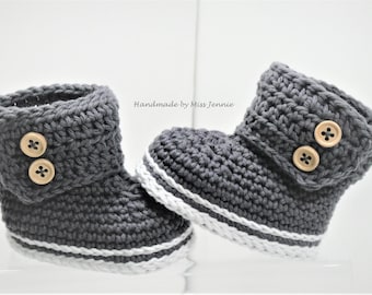 Crochet babies booties, gender neutral colours, crochet baby slippers, baby shower gift