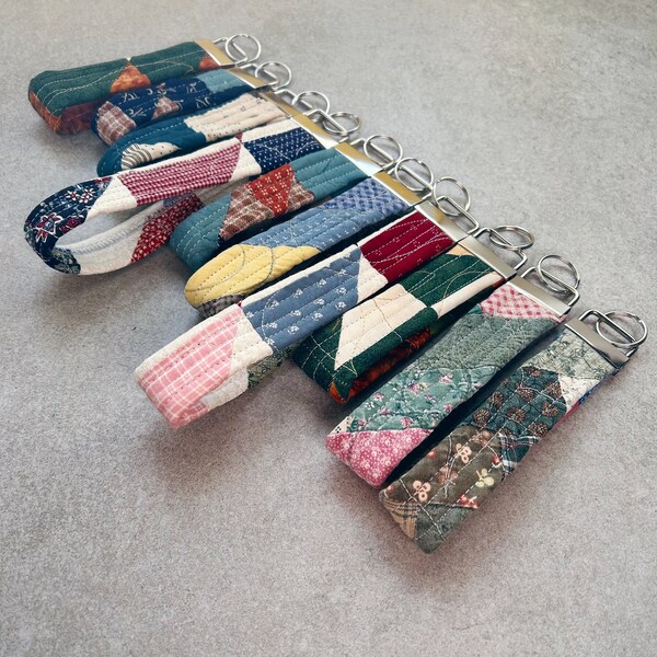 Mystery Vintage Quilted Keychain, Vintage Fabric Keychain, Keychain Wristlet Made from Vintage Quilts