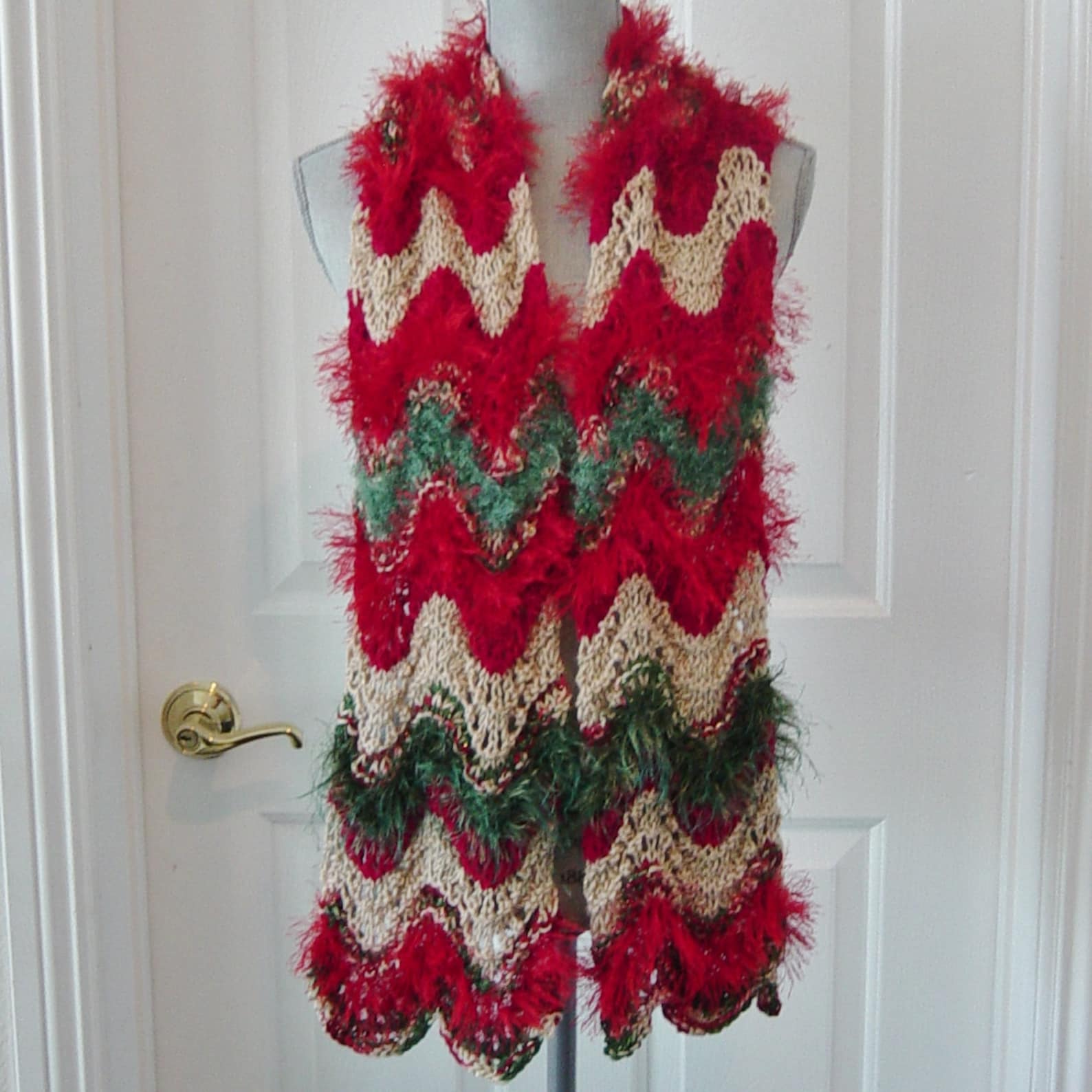 Christmas Scarf, Holiday Scarf, Hand Knit Red and Green Chevron Stripe