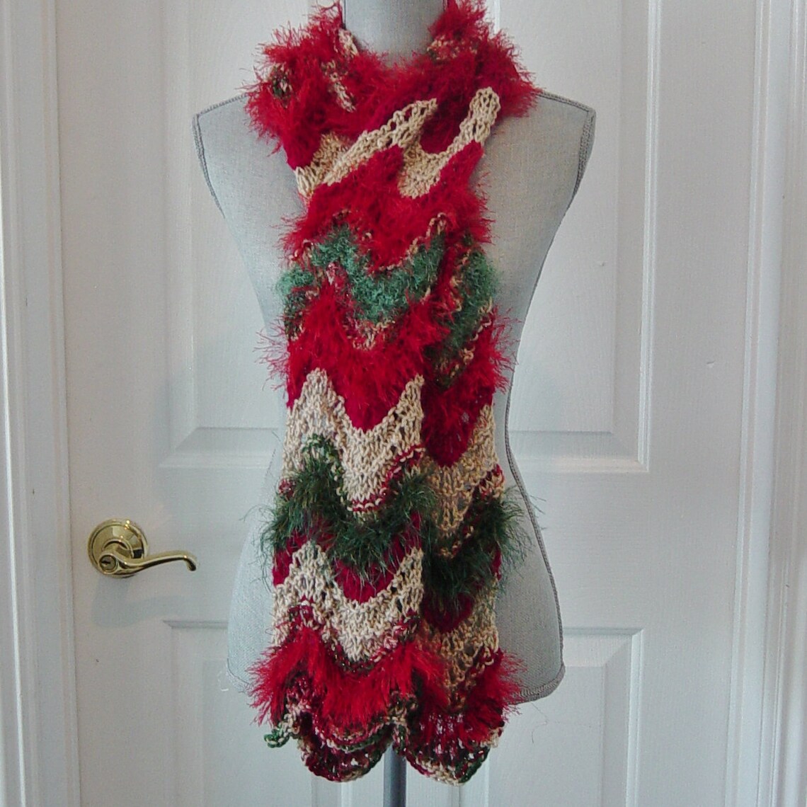 Christmas Scarf, Holiday Scarf, Hand Knit Red and Green Chevron Stripe ...
