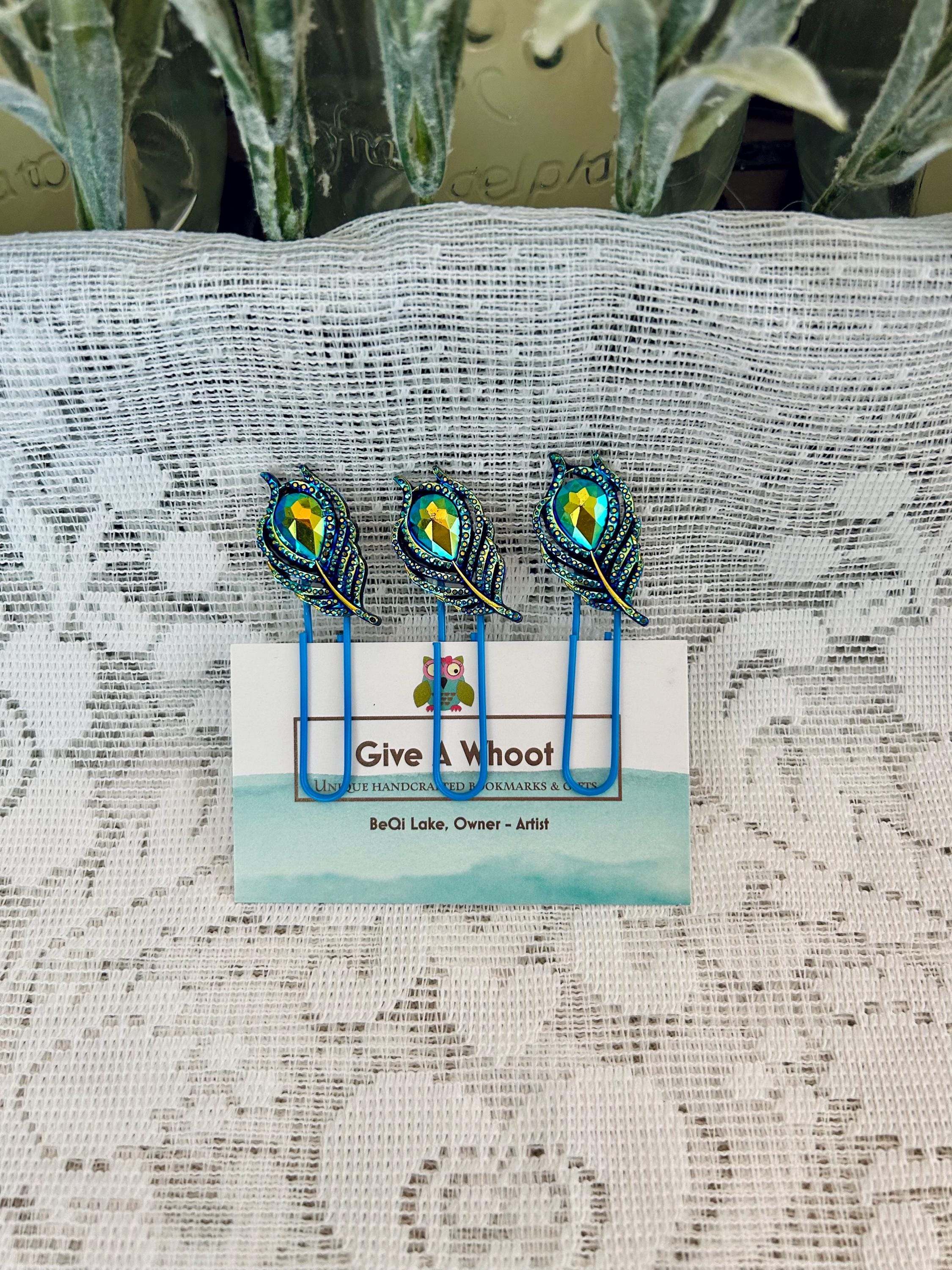格安SALEスタート!の商品をすべて of Set Bookmarks, Feather Blue Peacock 3 Bookmarks Paperclip ブレスレット・バングル