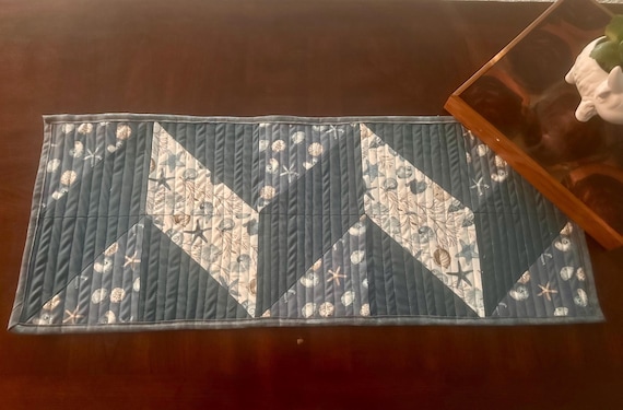 Seashell Color Block Table Runner, Modern Table Runner, Summer Seashell Blue Table Runner