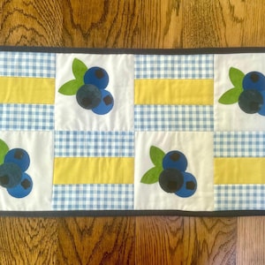 Blueberries Table Runner, Blue and White  Blueberry Table Topper, Blue and White Checkered with Blueberries Tablerunner