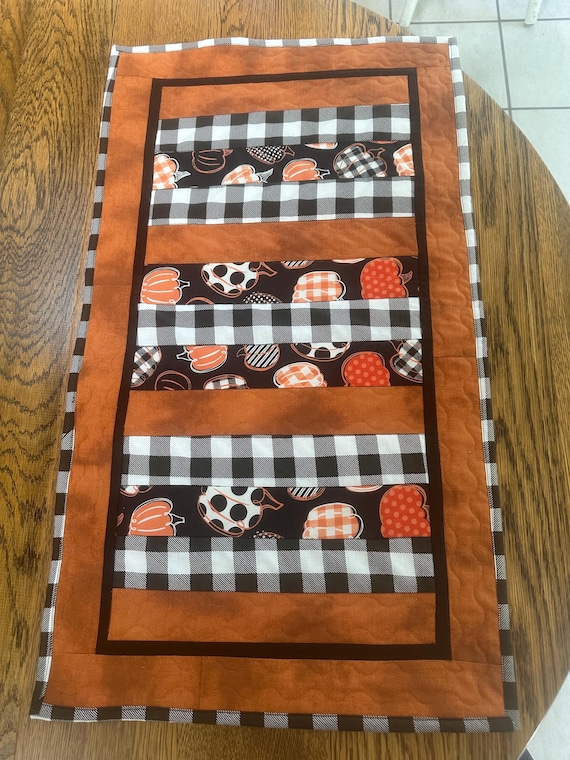 Pumpkin Table Topper: Black & White Checks, Autumn Decor