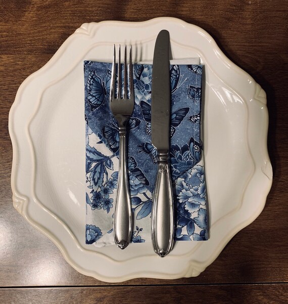Blue and White Cloth Napkins Reusable Reversible Set of 4, Reusable Napkins Set of 4, Butterflies and Flowers Blue and White Clothe Napkins
