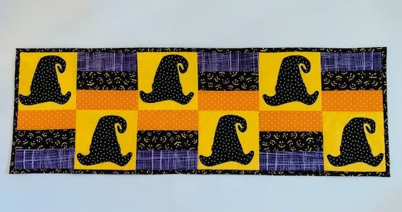 Witches Hat with Stars Halloween Table Runner, Witches Hat Table Runner, Witches Hat Spiders Tablerunner
