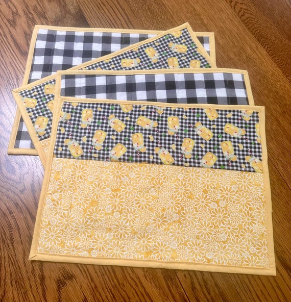 Lemonade Rectangle Placemats, Summer Quilted Placemats, Daisies Lemonade and Black and White Plaid Placemats