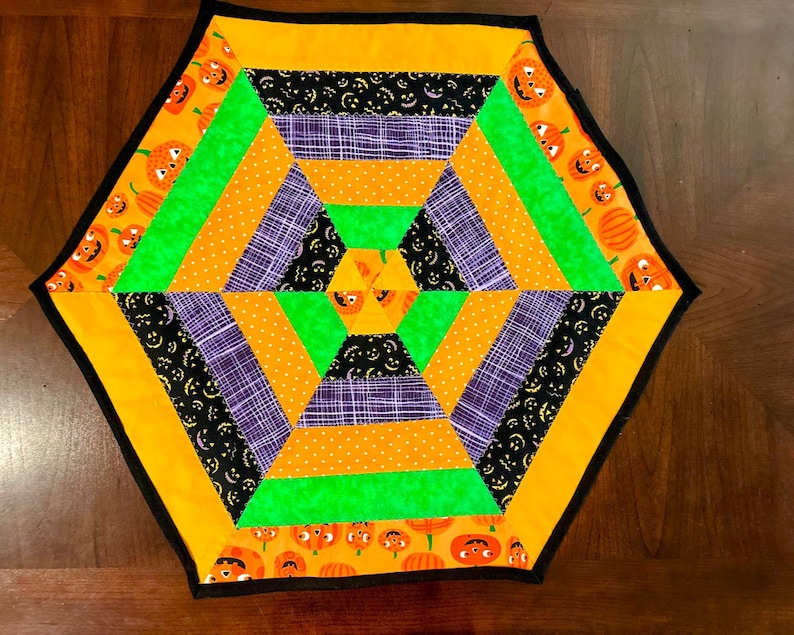 Halloween Octagon Table Topper, Orange, White, Green and Black Octagon ...
