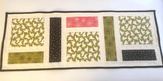 Halloween Ghosts Table Runner, Reversible Halloween/Fall Table Runner, Ghosts and Pumpkins Long Table Runner