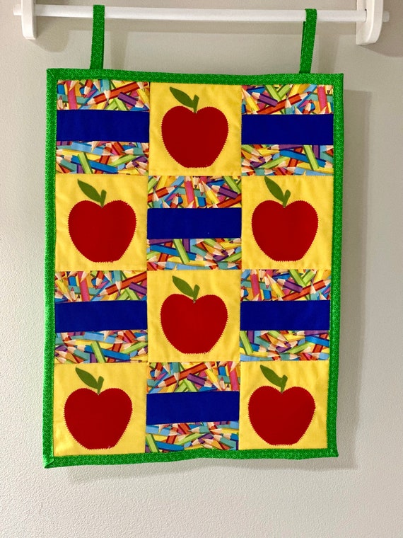 Back to School Wall Hanging, Apple Wall Hanging, Apples and Pencils Wall Hanging