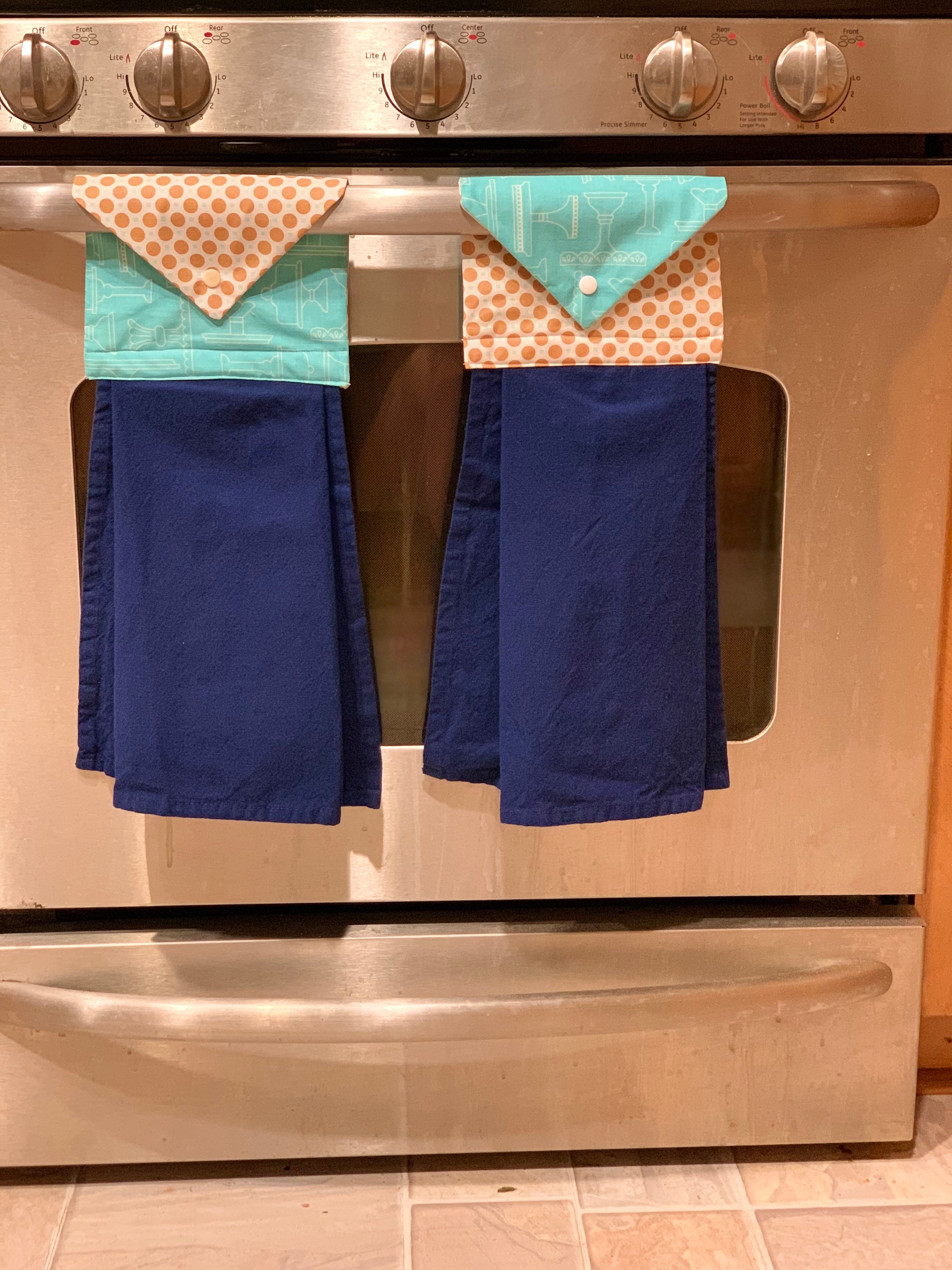 Decorative Kitchen Hand Towel with Snaps