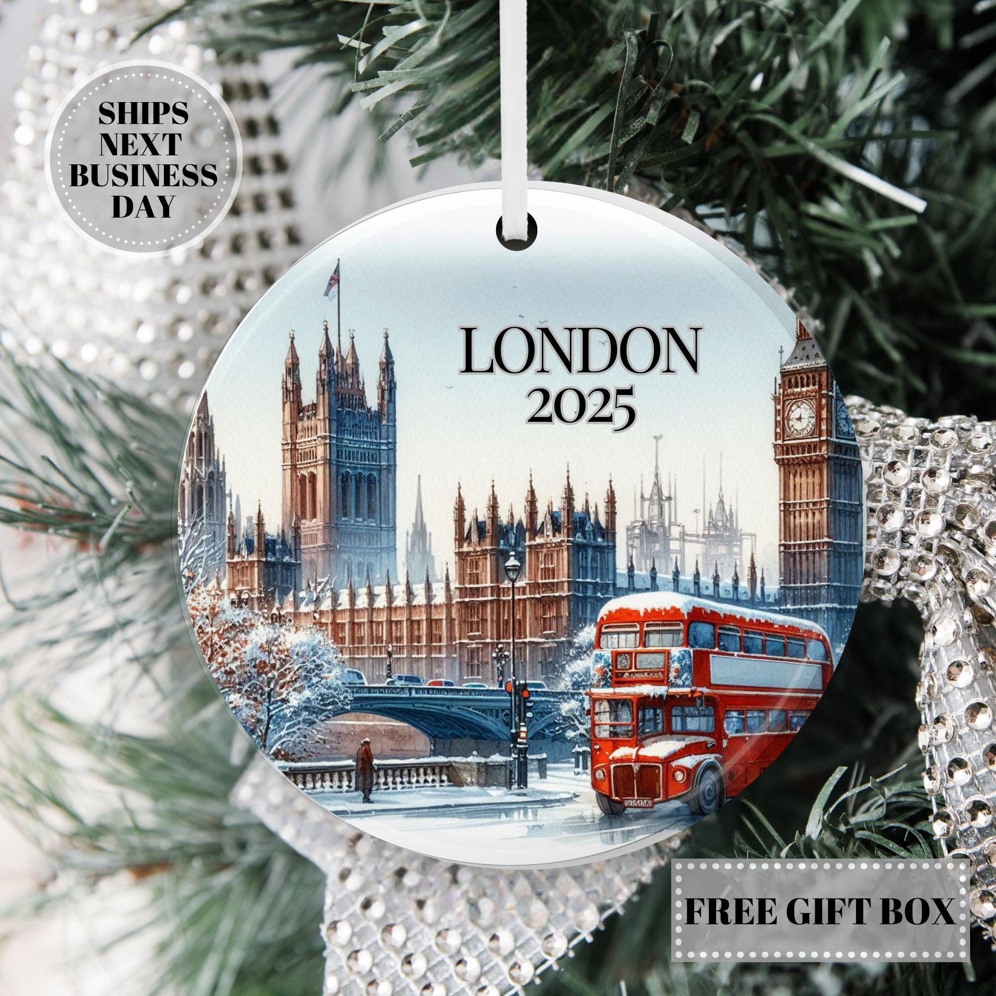 ロンドンのクリスマス陶器製オーナメント：ユニオンジャックバスの記念