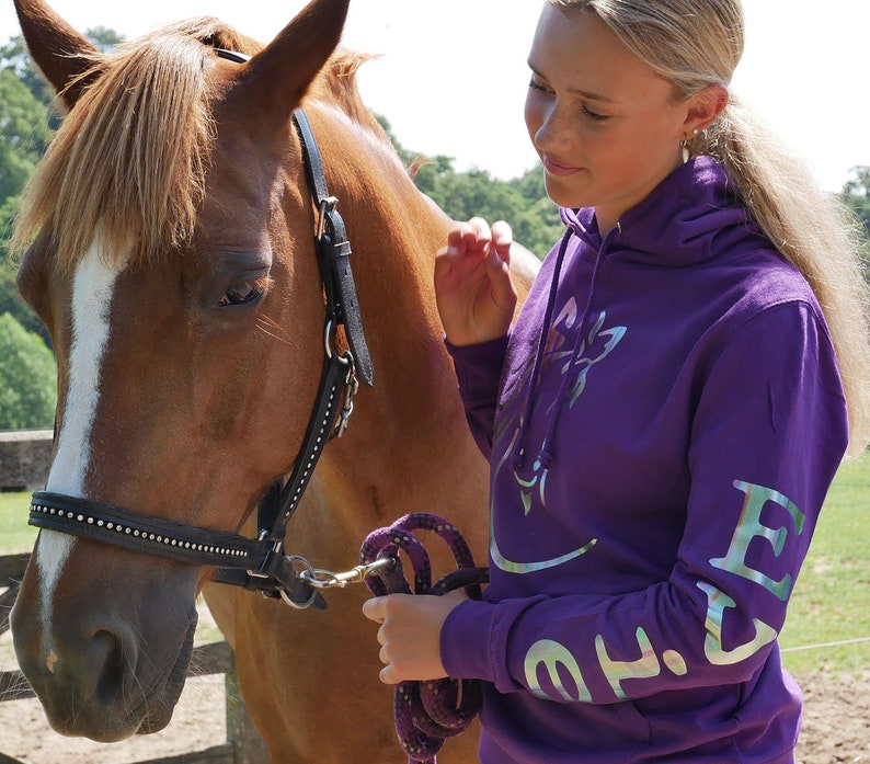 Sweat à capuche personnalisé motif cheval arc-en-ciel scintillant Purple