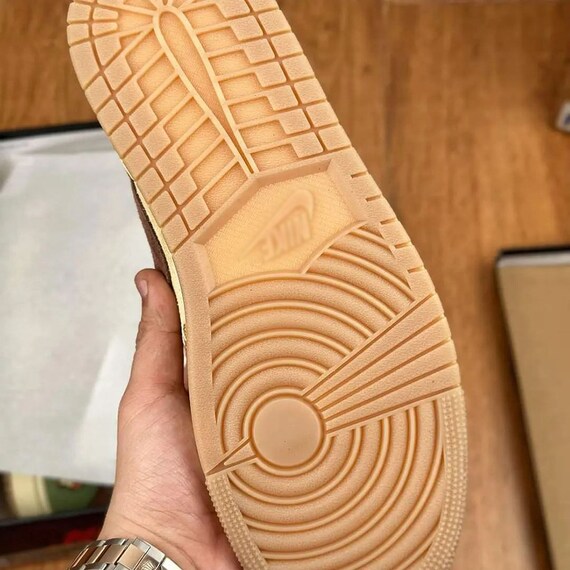 AJ1 Voodoo - image 6