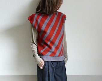 knit diagonal striped sweater vest, red,gray