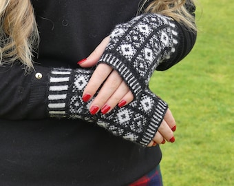 Scotland Sanquhar Knitting Kit - Fingerless Mitts  - with printed pattern and luxury yarn.