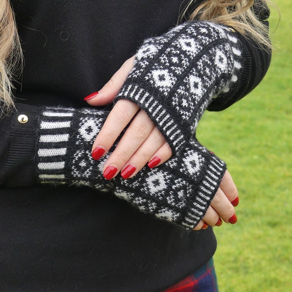 Scotland Sanquhar Knitting Kit - Fingerless Mitts  - with printed pattern and luxury yarn.