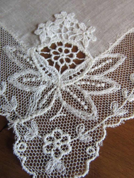 Vintage  Floral Embroidered Net Lace 3 D Wedding … - image 4