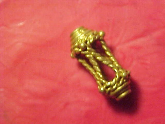 Stunning Sasanian gold bead circa 224-642 AD.