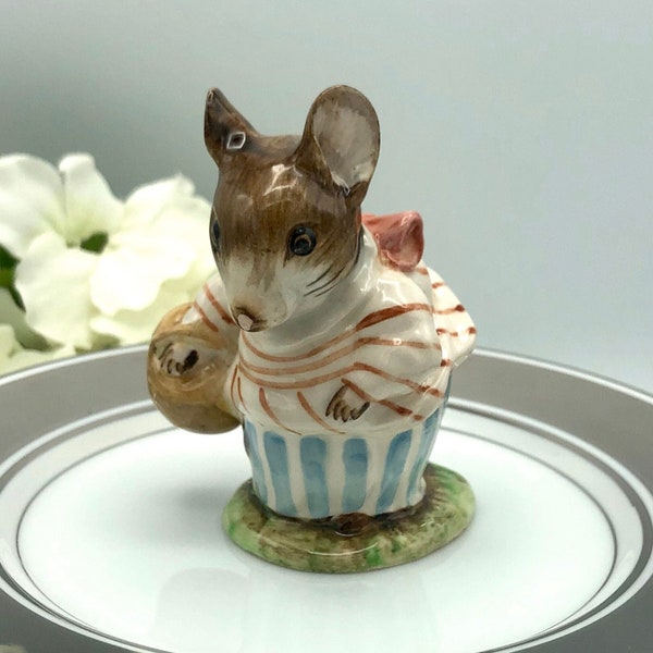 Beswick Beatrice Potter Figurine, Mrs Tittlemouse Figurine, Made in England, Porcelain Mouse, Potters Storybooks