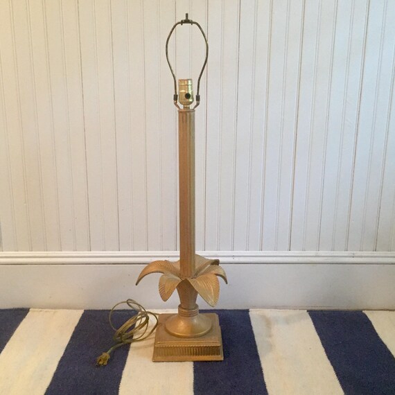 palm leaf table lamp
