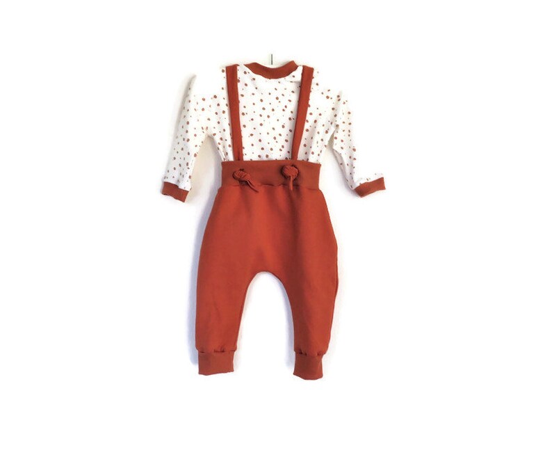 Kleidungsset, Hose mit Pullover, Baby-Outfit, Hosen mit Hosenträgern, Größe 68 4-6 Monate, Bio-Stoff, Unisex Bild 2