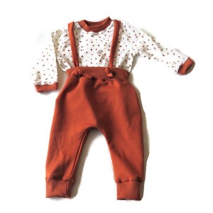 clothing set, pants with sweater, baby outfit, pants with suspenders, size 6M, 4-6 months, organic fabric, unisex, immagine 1