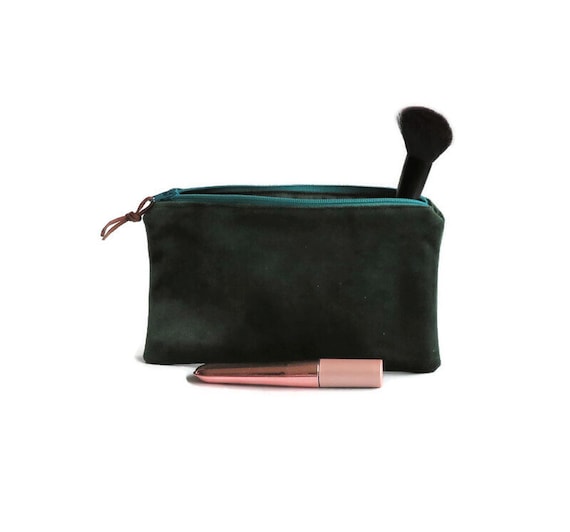 VELVET MAKE-UP POUCH SMALL CHOCOLATE BROWN VELVET MAKE-UP POUCH SMALL CHOCOLATE BROWN
