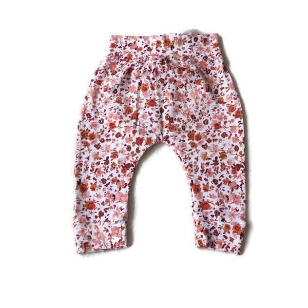 baggy baby pants, floral pants, baby basics, size 62, baby leggings, girls baby, pregnant