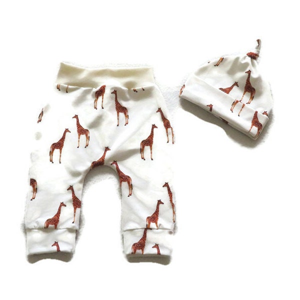 giraffe baggy pants, newborn baby leggings, size 50/56, organic fabric, unisex baby clothes, baby outfit,