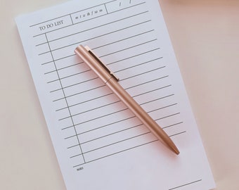 Daily to do notepad,Notepad,Daily planner,Memo pad,List pad,Desk notepad,Office supplies,Desk accessories,Lined notepad,To do notepad