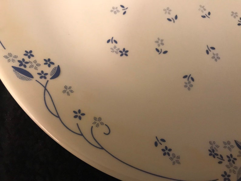 Corelle by Corning Provincial Blue Dinner Plate Dish Set of 4 Flower