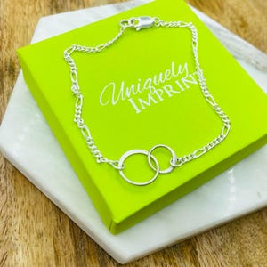 Interlocking Circle Bracelet, Sterling Silver Double Circles Bracelet, Mother Daughter, Best Friend Gift