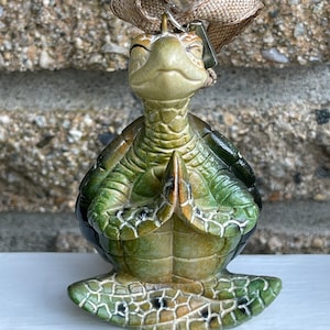 Sea Turtle Yoga Praying Ornament Green