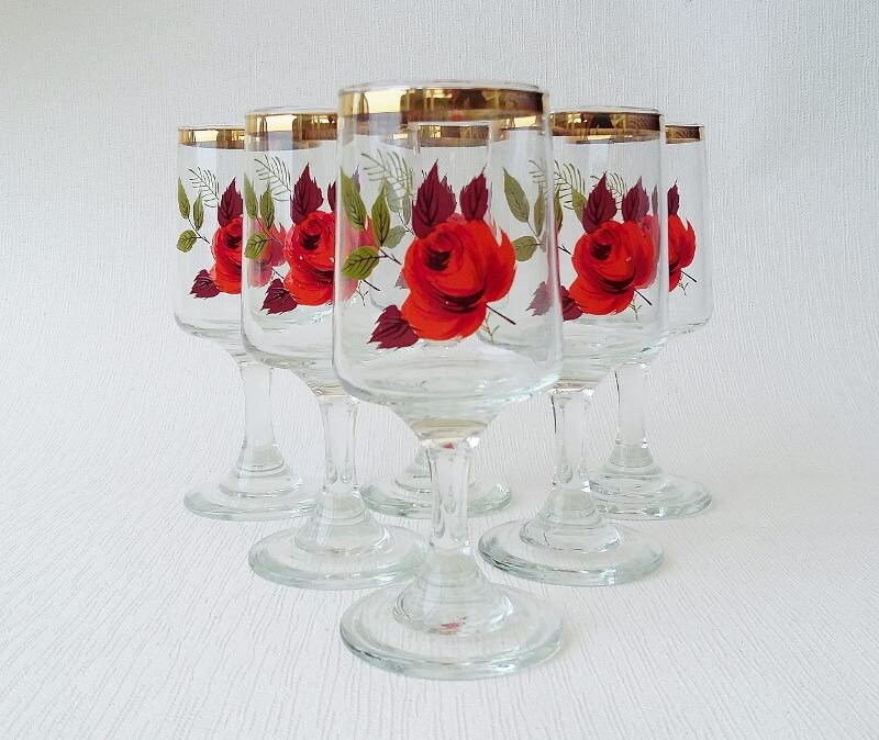 vintage rose drinking glasses